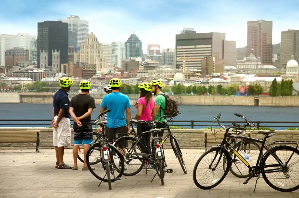 MONTREAL - Private family tour by bicycle Image