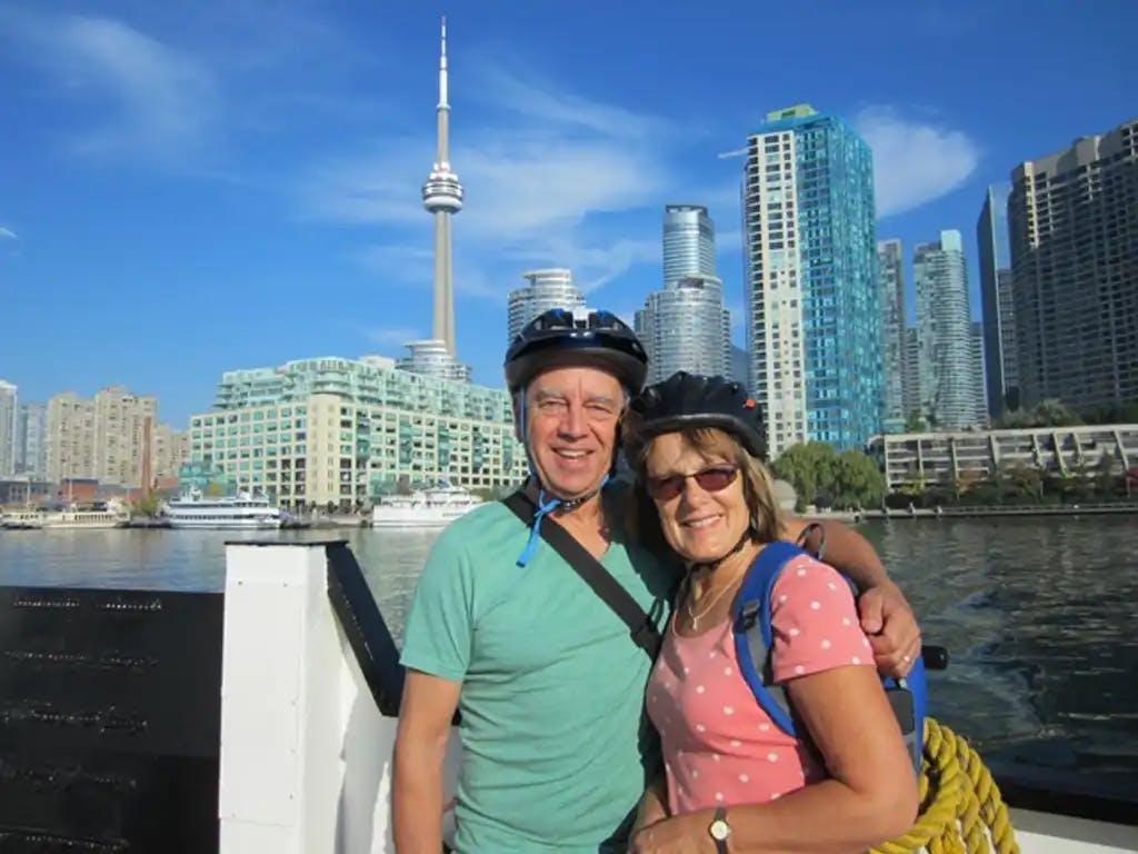 TORONTO - Private tour by bicycle Image