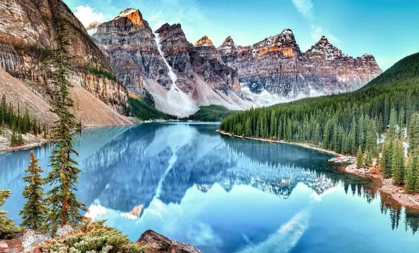 LAKE LOUISE - Discover the National Park Cover Image