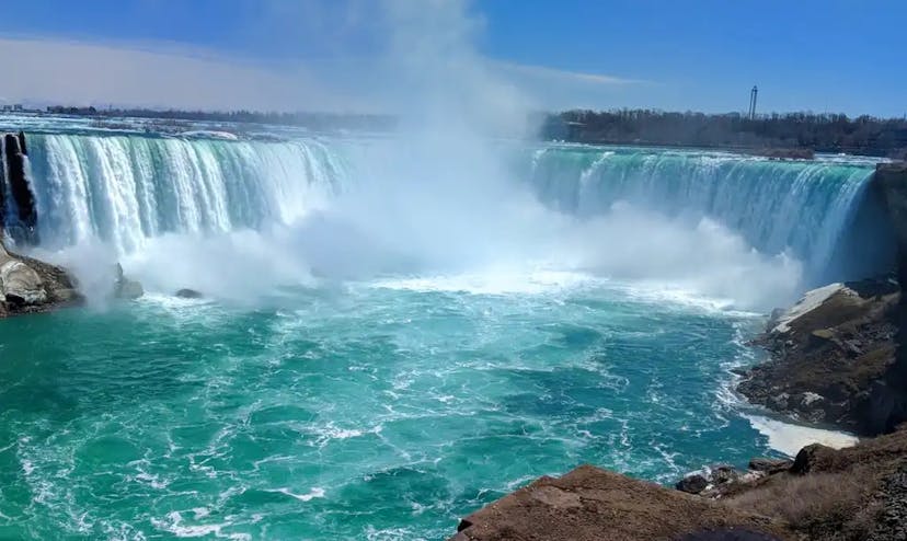 NIAGARA FALLS - Full day in Niagara falls by vehicule Cover Image